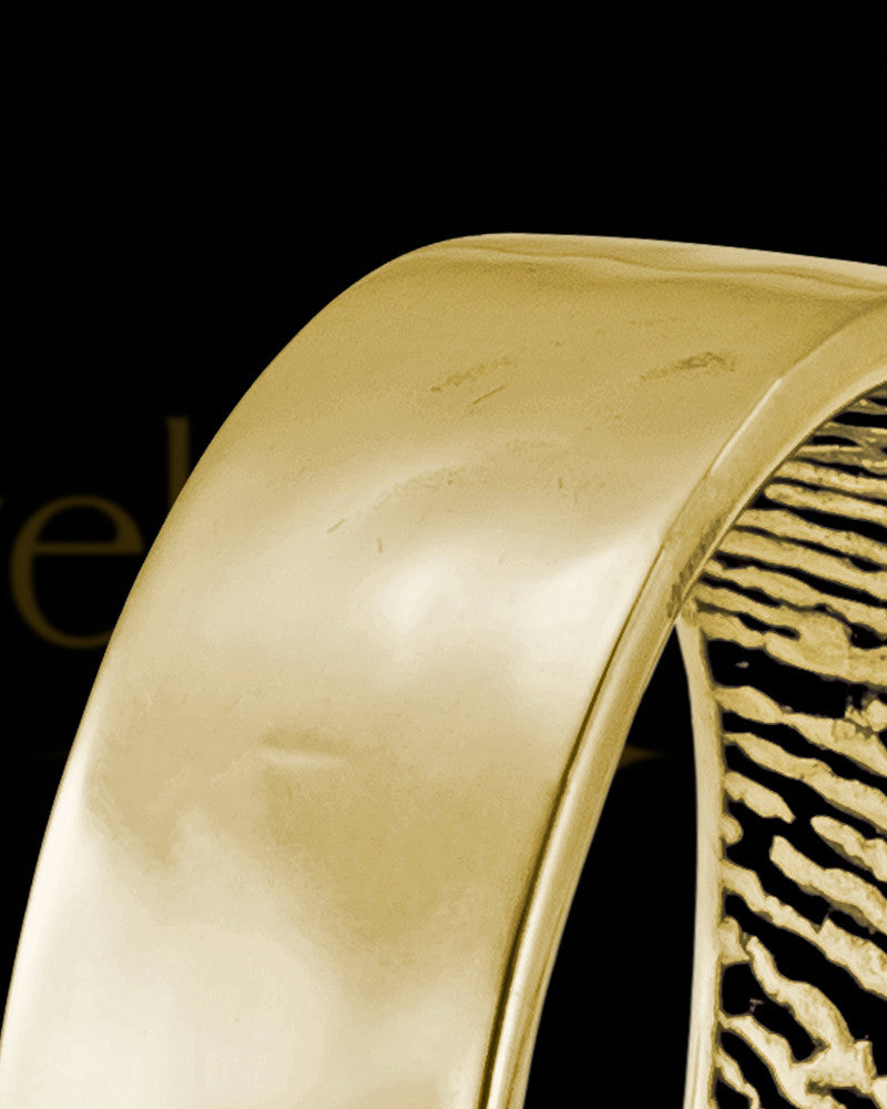 Ladies Solid 14k Gold Hammered Thumbprint Ring