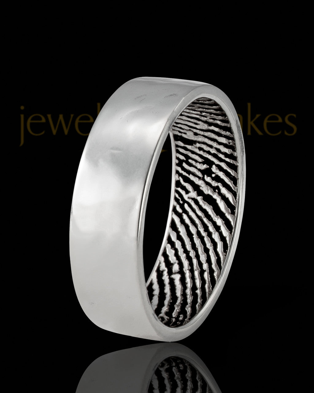 Ladies Solid 14k White Gold Hammered Thumbprint Ring
