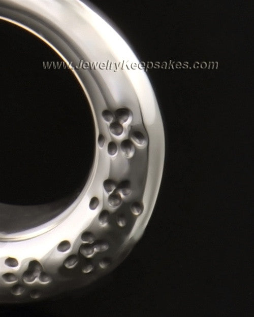 14k White Gold Playful Round Pendant
