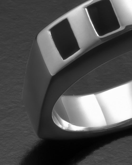 Ladies Silver Commemoration Ashes Ring