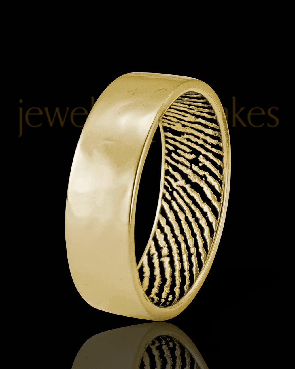 Ladies Solid 14k Gold Hammered Thumbprint Ring