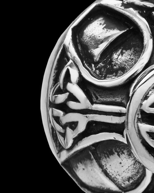 14K White Gold Irish Round Cremation Ash Pendant